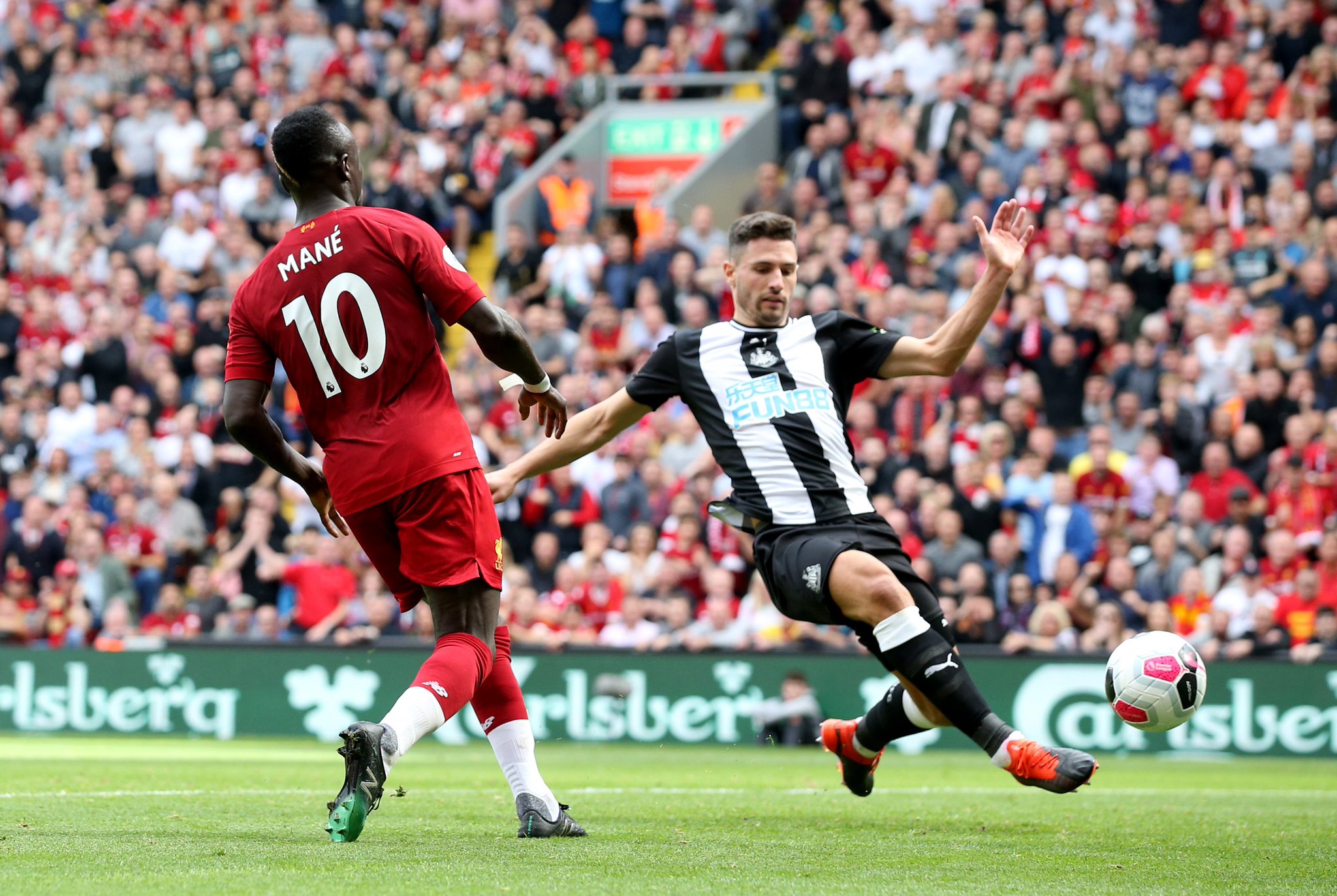 他在足球界 他在足球界