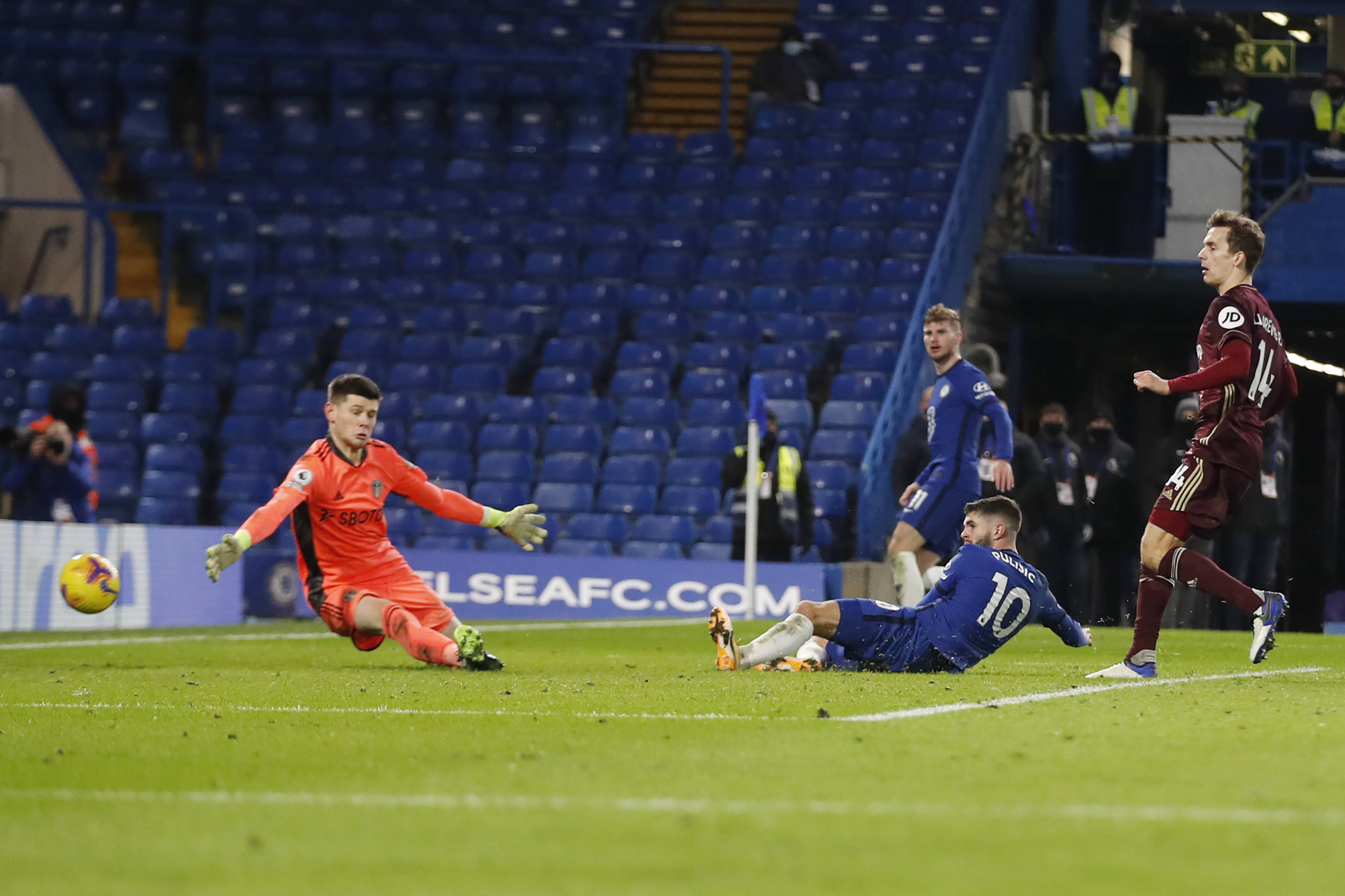 尤其是在客 尤其是在客