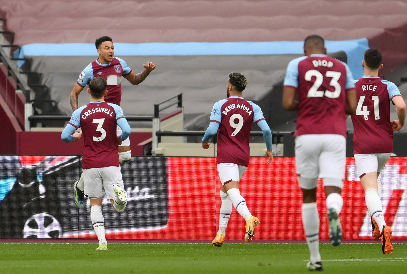 频频洞穿对 频频洞穿对